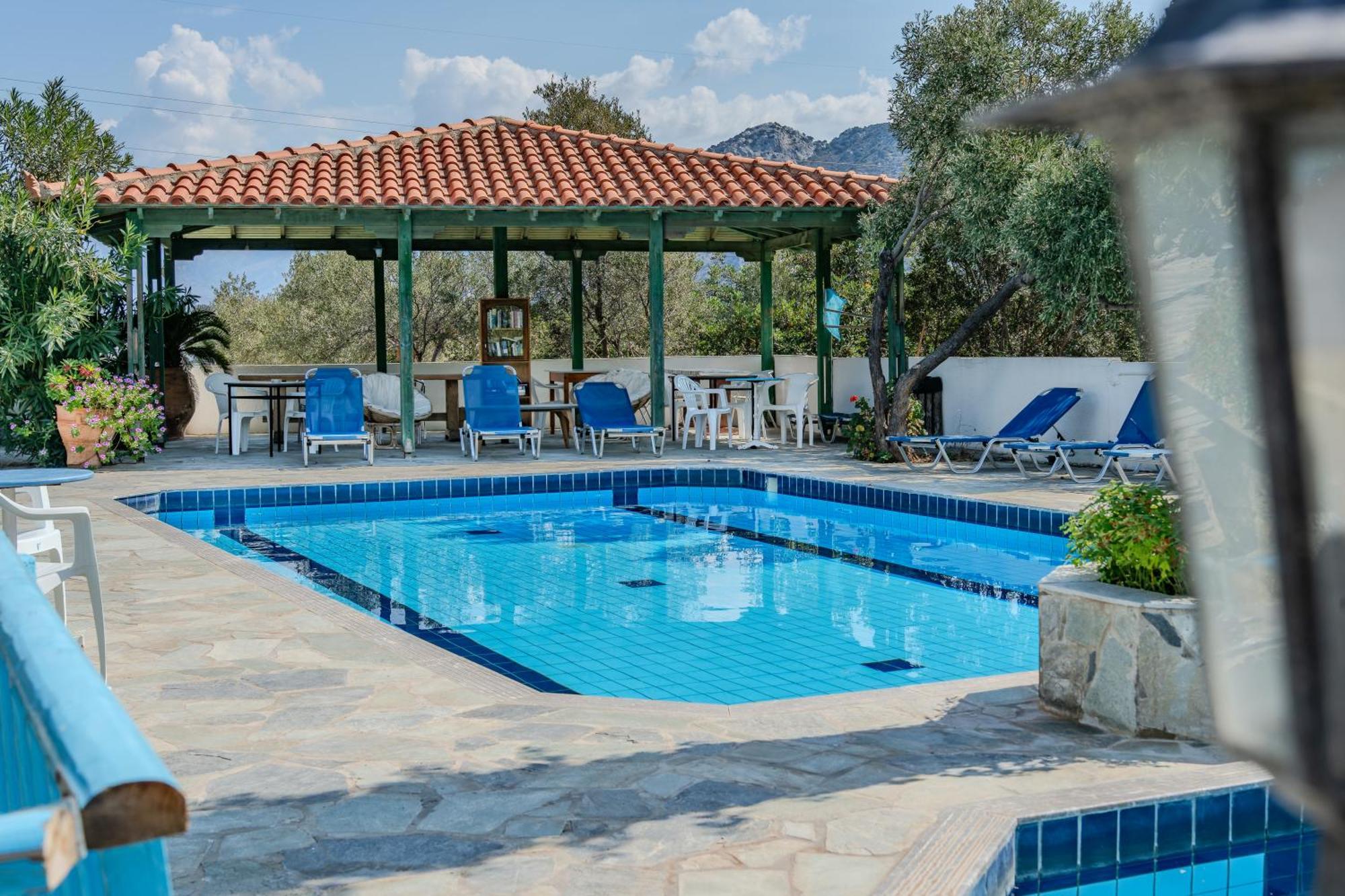 Athina Villas Istron エクステリア 写真