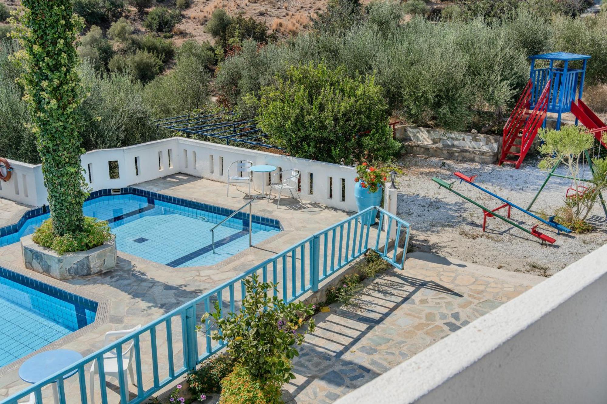 Athina Villas Istron エクステリア 写真