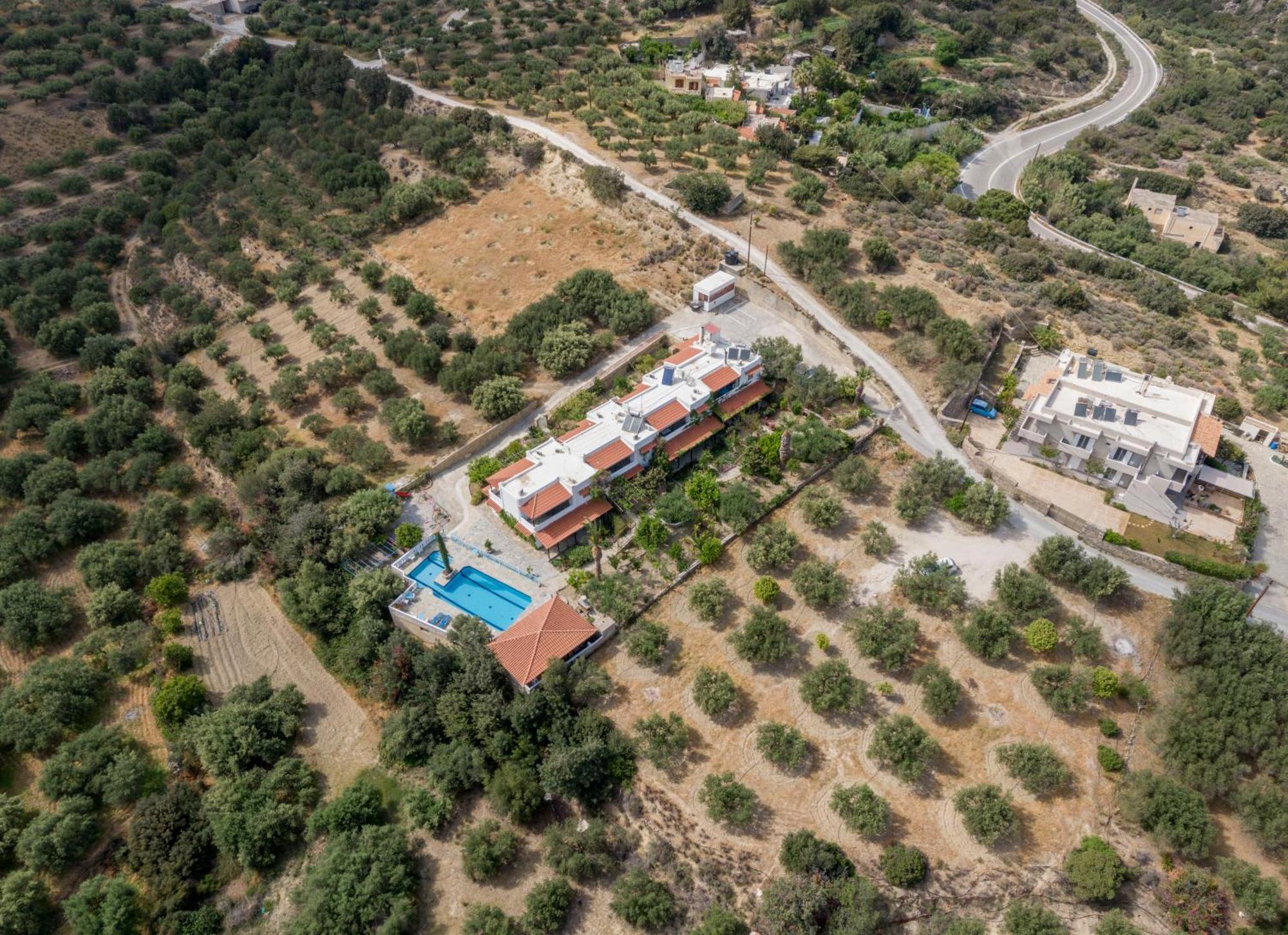 Athina Villas Istron エクステリア 写真